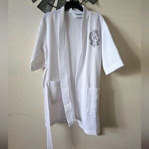 Turquaz White Waffle Kimono Bath Robe Embroidered Crest size S M